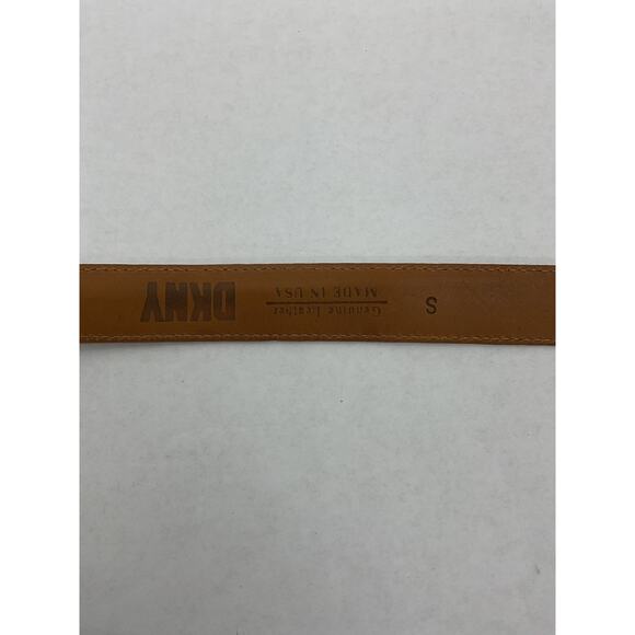 Beautiful DKNY Brown Leather Silver Tone Buckle Womens Fashion Belt - Picture 5 of 7